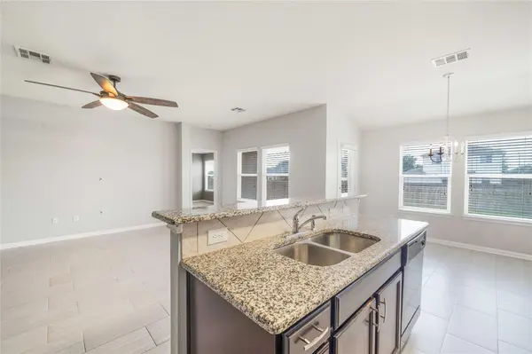 314 Foxglove DR, Hutto, TX 78634