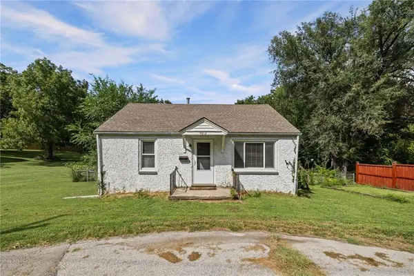 9612 E 31st ST, Independence, MO 64052