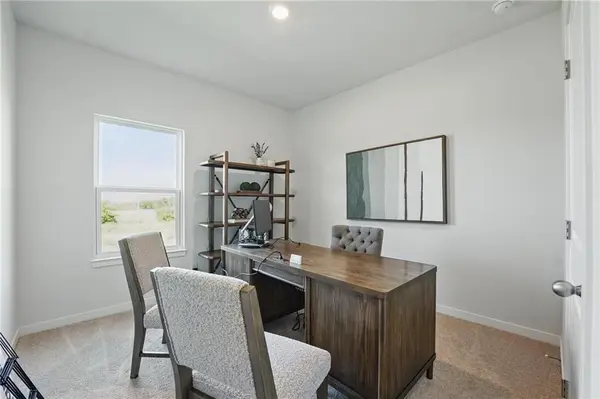 21051 W 217th CT, Spring Hill, KS 66083