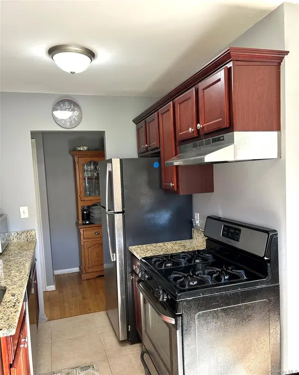 355 Route 111 Unit #30 Route 111 #30, Smithtown, NY 11787