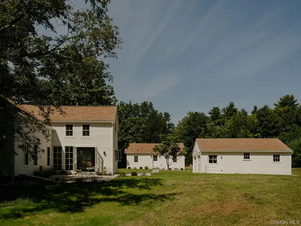300 Band Camp RD, Saugerties, NY 12477
