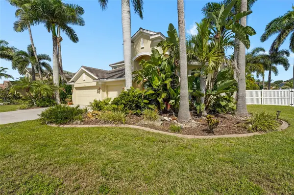 1729 PINYON PINE DR, Sarasota, FL 34240