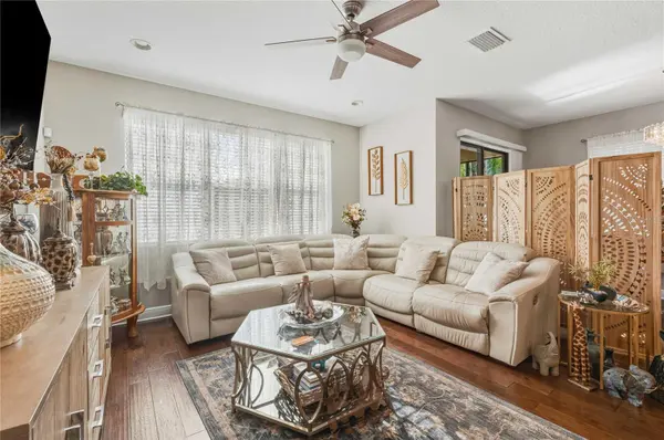 30263 SOUTHWELL LN, Wesley Chapel, FL 33543