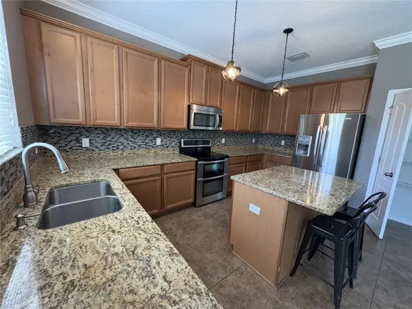 5822 TULIP FLOWER DR, Riverview, FL 33578