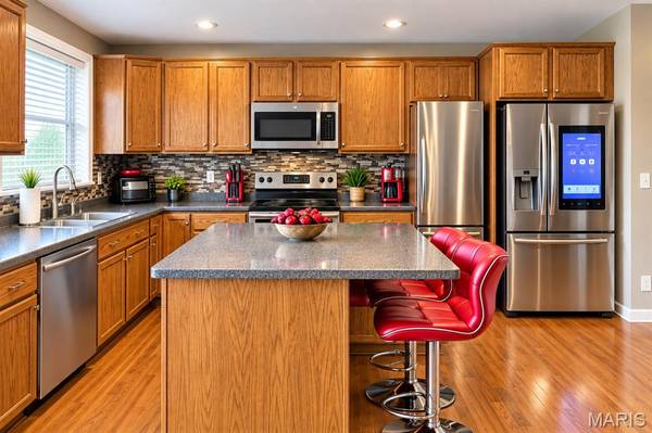 9549 Wilson Bridge DR, Jennings, MO 63136