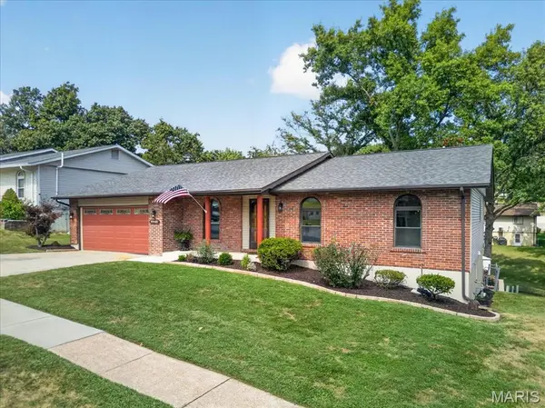 3943 Camelot Estates CT, St Louis, MO 63129