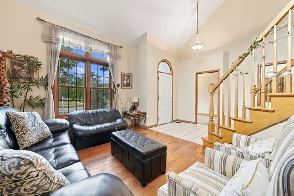 260 Tecumseh DR, Bolingbrook, IL 60490