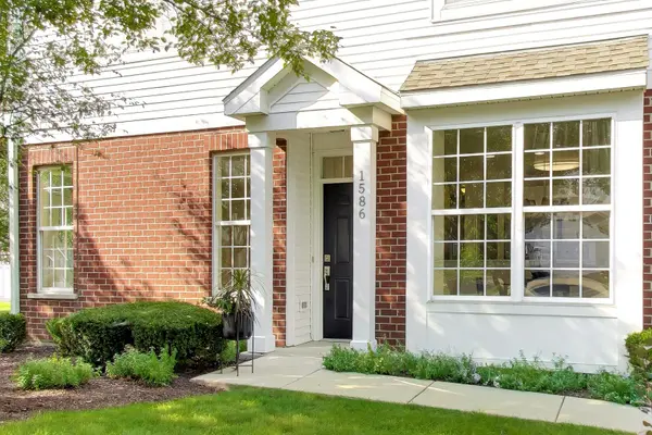 1586 Matthew DR #1586, Algonquin, IL 60102