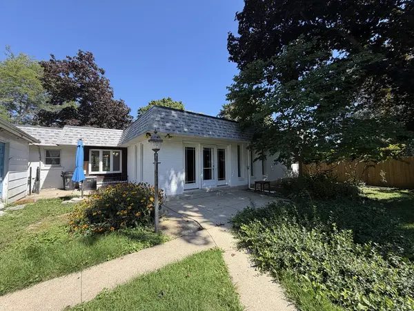 99 Mariposa AVE, Waukegan, IL 60087