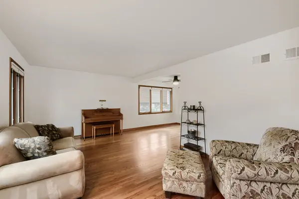 16931 82nd AVE, Tinley Park, IL 60477