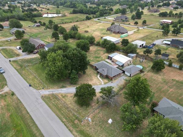 19800 Aaron DR, Harrah, OK 73045