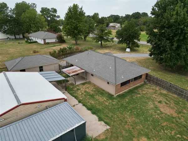 19800 Aaron DR, Harrah, OK 73045