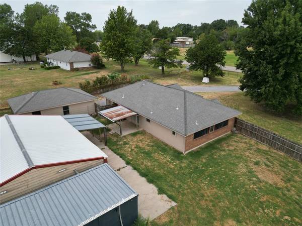 19800 Aaron DR, Harrah, OK 73045