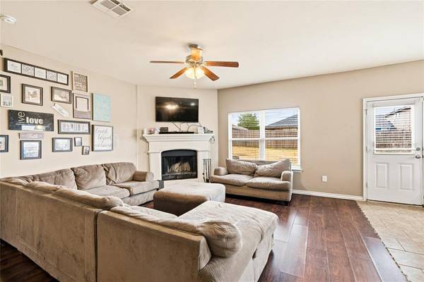 11205 NW 96th ST, Yukon, OK 73099