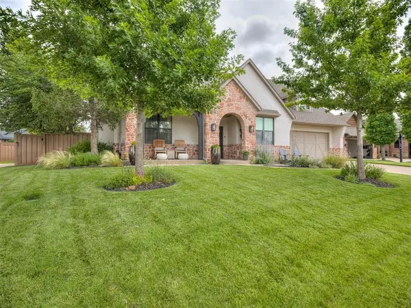 3209 Silvercliffe CT, Edmond, OK 73012