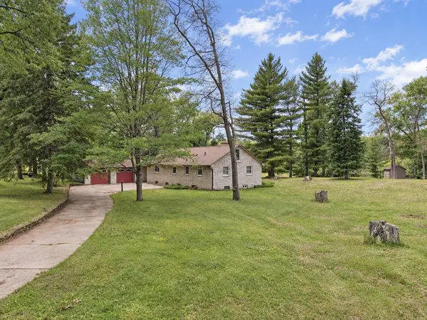 N2725 RIVER DR, Wallace, MI 49893