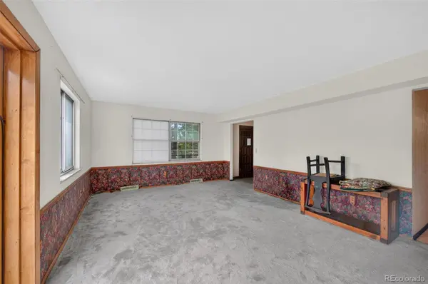 6048 S Locust CIR, Centennial, CO 80111