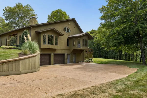206 Kippsford Pond Rd, Columbia, TN 38401