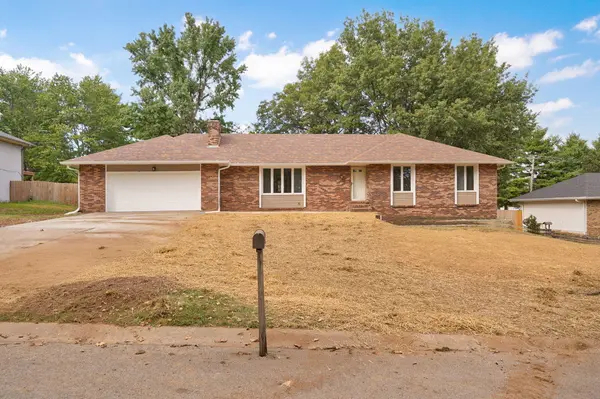 515 E Cardinal ST, Springfield, MO 65810