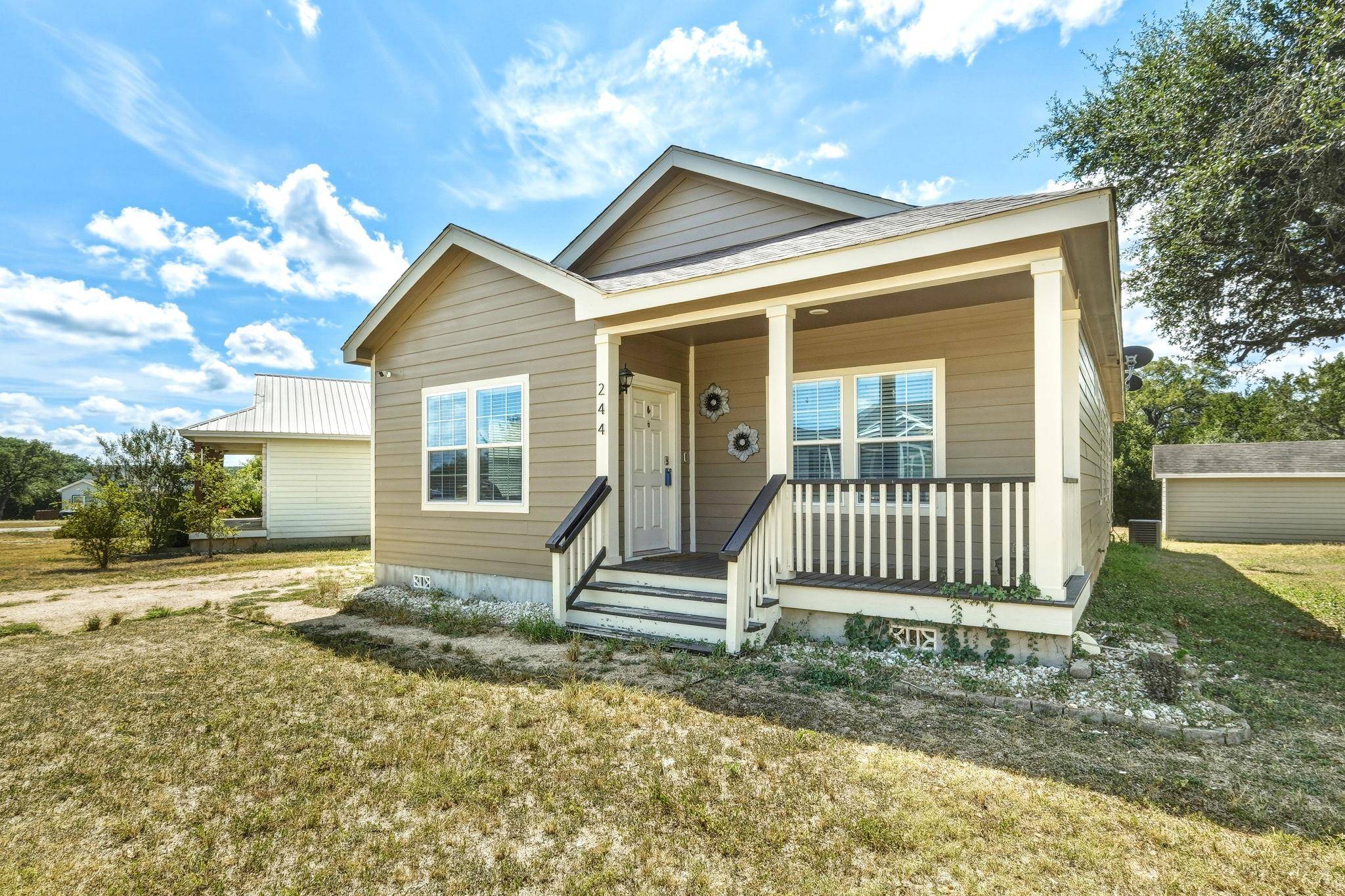 244 Heatherwood DR #16, Driftwood, TX 78619