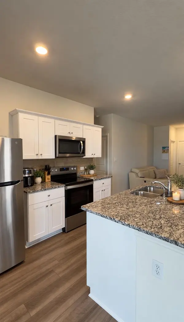 225 Comancheros RD, Jarrell, TX 76537