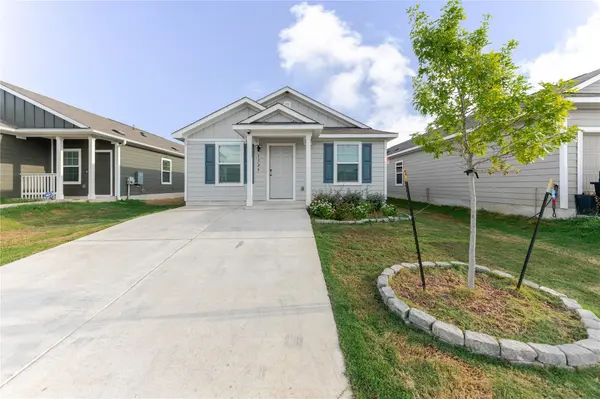 1129 Catfish LN, Bastrop, TX 78602