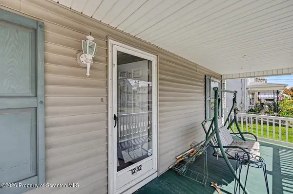1232 Reynolds AVE, Taylor, PA 18517