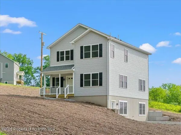 124 Russell RD, Mehoopany, PA 18629