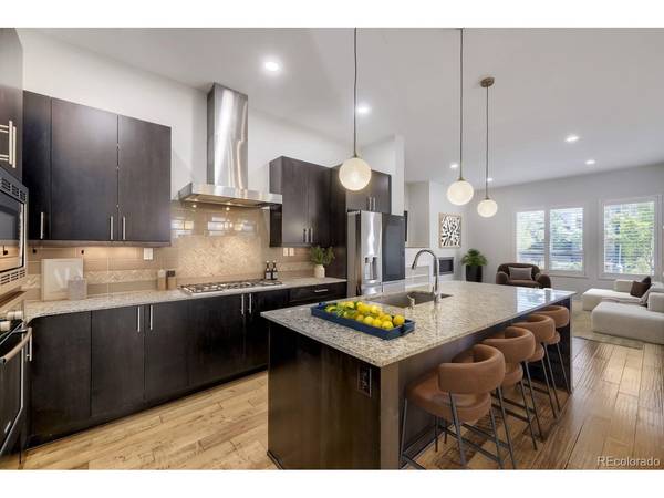 5053 Valentia #101, Denver, CO 80238
