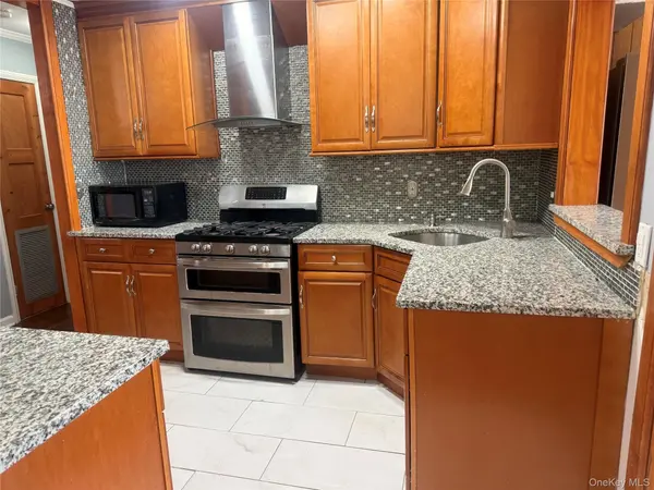 24 Wheeler AVE, Valley Stream, NY 11580