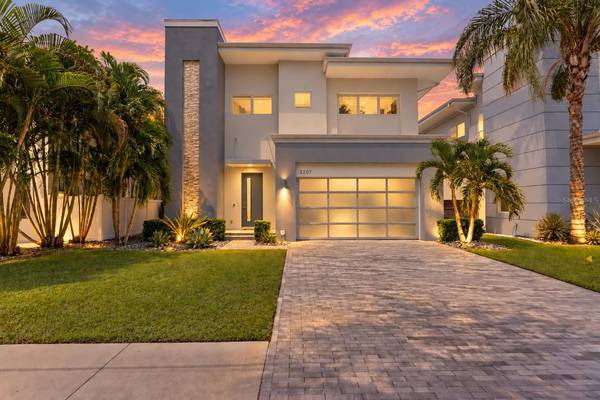3207 W PAUL AVE, Tampa, FL 33611