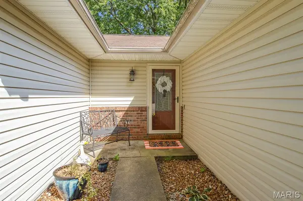 72 Innsbruck LN, Shiloh, IL 62221