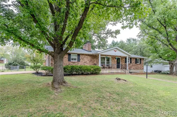 303 Smith ST, Farmington, MO 63640