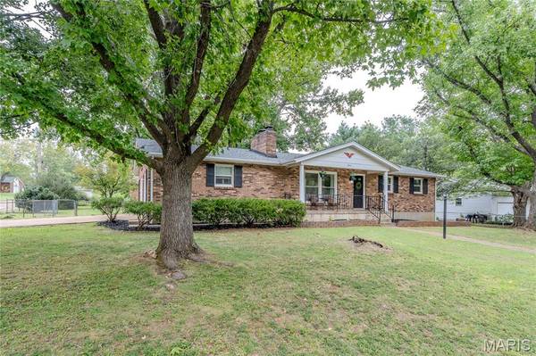 303 Smith ST, Farmington, MO 63640