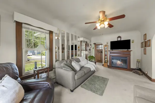 130 S Yale AVE, Villa Park, IL 60181