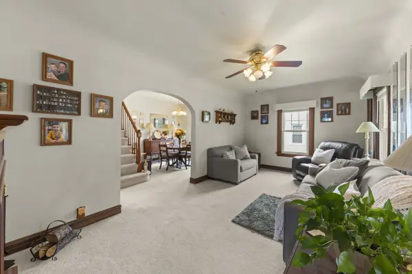 130 S Yale AVE, Villa Park, IL 60181