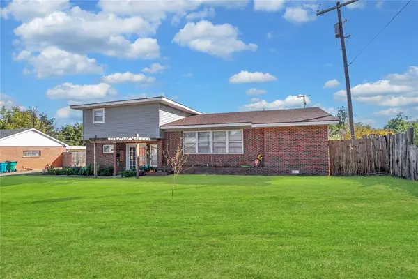 110 E Hillcrest LN, Hobart, OK 73651