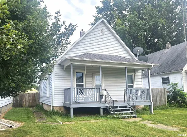 814 N MCLEAN ST, Lincoln, IL 62656