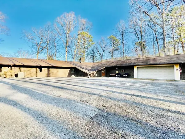 150 Hollow Road, Cosby, TN 37722