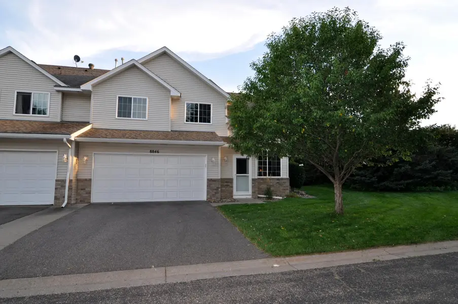 8846 92nd ST S, Cottage Grove, MN 55016