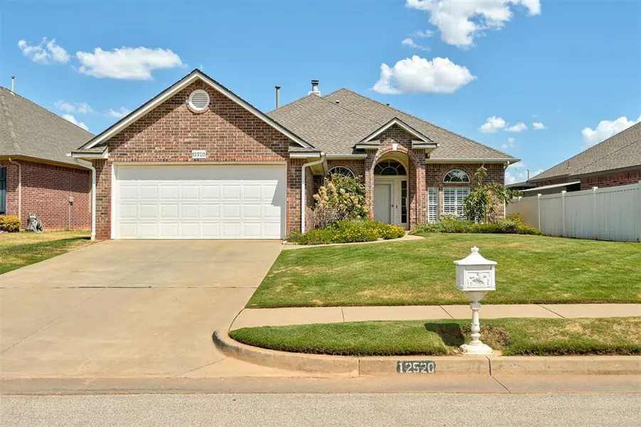 12520 Village LN, Oklahoma City, OK 73170