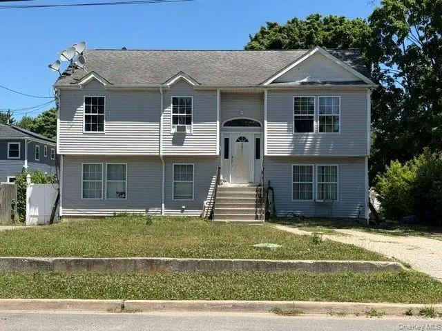 104 Jefferson AVE, Wyandanch, NY 11798