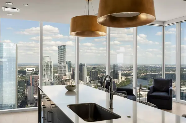 301 West Ave #5603, Austin, TX 78701