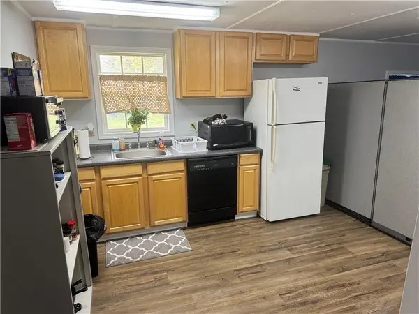2745 169 HWY, Trimble, MO 64492
