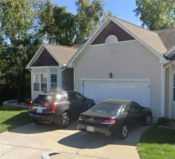 4338 S Bryant CT #106, Independence, MO 64055