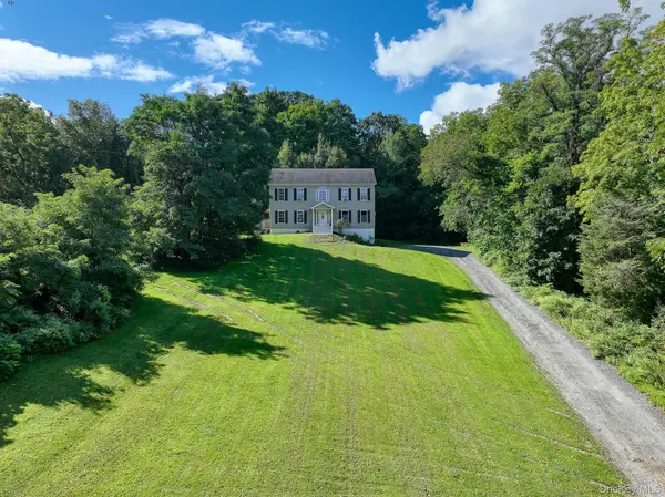 99 Milton TPKE, Milton, NY 12547