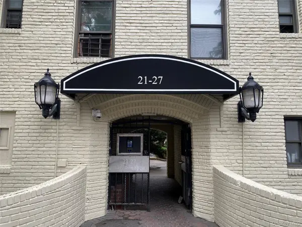 21-27 33 ST #3G, Astoria, NY 11105
