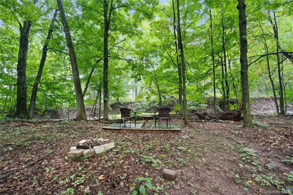 549 Hearts Content RD, Cairo, NY 12473