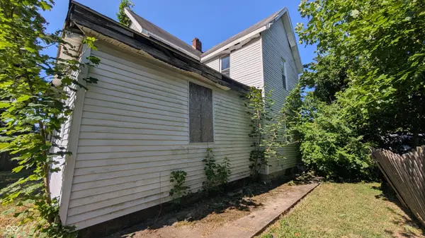 2017 Columbus AVE, Anderson, IN 46016