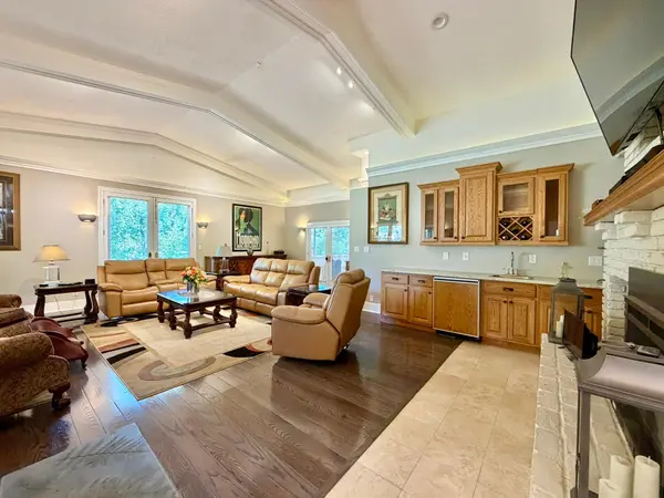 1609 Ridgewood LN, Red Wing, MN 55066